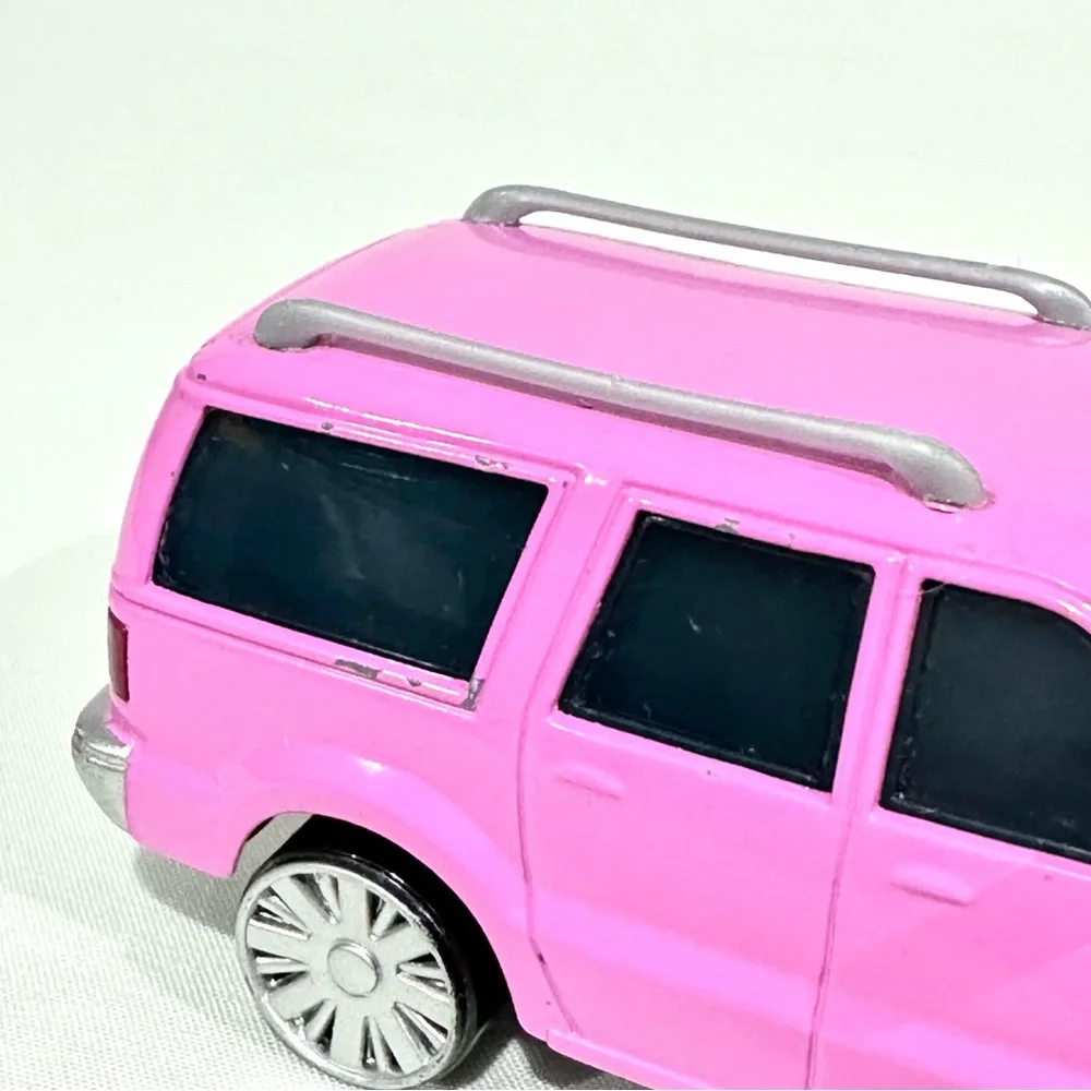 Disney Cars Frank Pinkerton Deluxe Oversized Die-cast Mattel